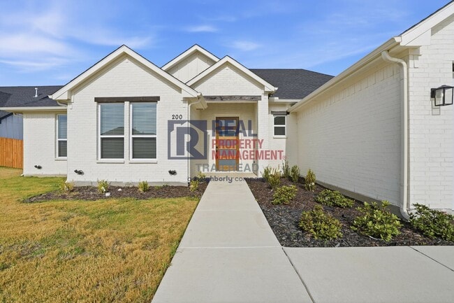 Photo - Luxury-Inspired 4-Bedroom Home with Distinctive Interior Design