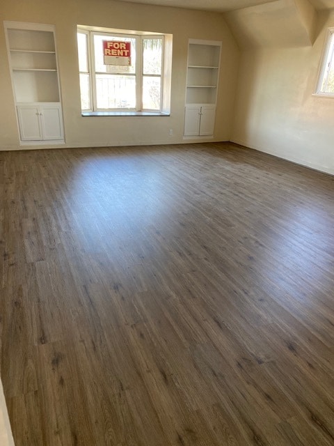 Sala de estar/comedor - 9226 Elizabeth Ave Unidad Open House Saturdays