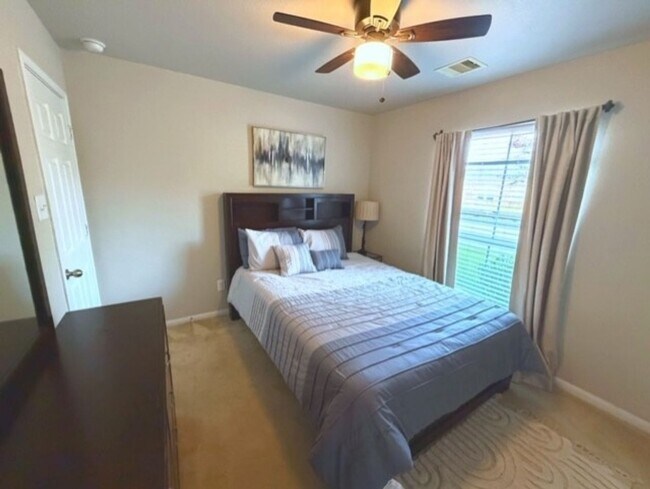 1330 Yucca Mountain Dr