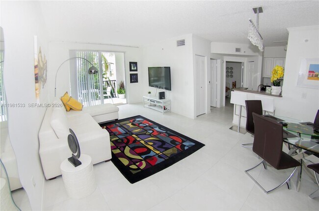 Building Photo - 17145 N Bay Rd Unit 4402