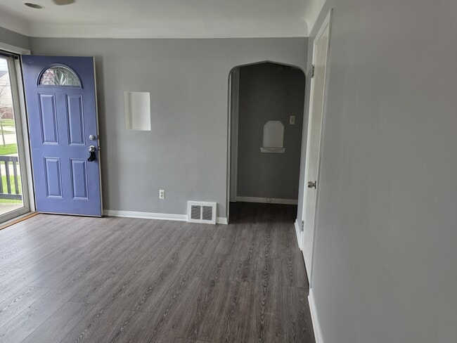 Photo - 26051 Alger St