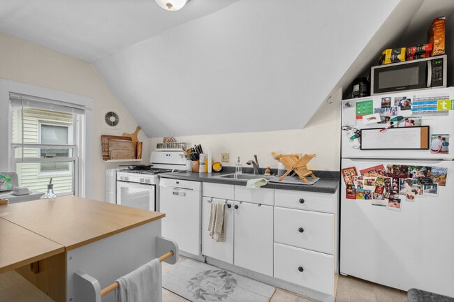 Photo - 5 Wenham St Unit 3