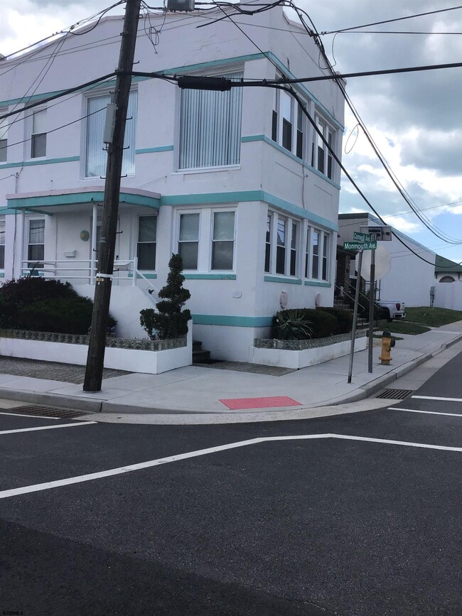 Photo - 123 N Cornwall Ave