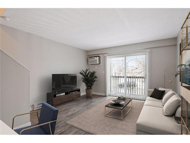 Building Photo - 924 21st Ave S Unit 6 Rental