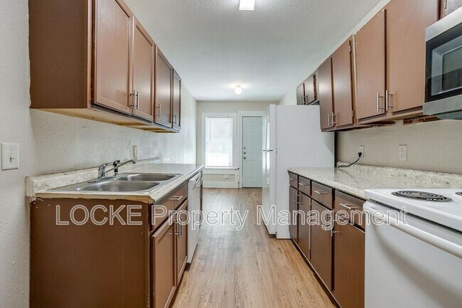 Photo - 1016 E Arlington Ave