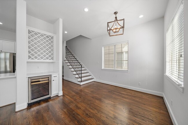 Photo - 2924 Leeland St