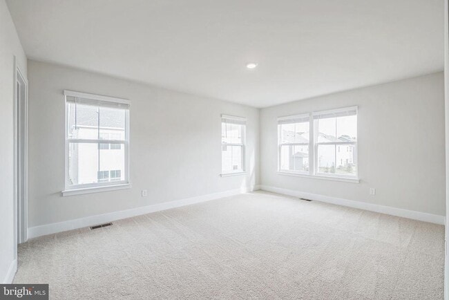 121 Nootka Wy