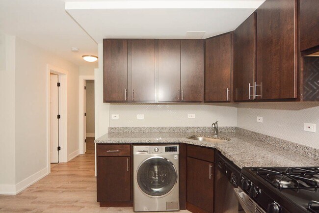 Photo - 3539 N Broadway Unit 6H