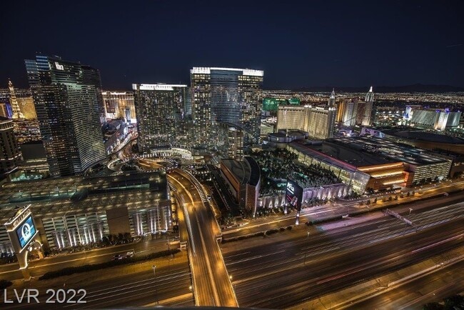 Photo - 4471 Dean Martin Dr Unidad 3710