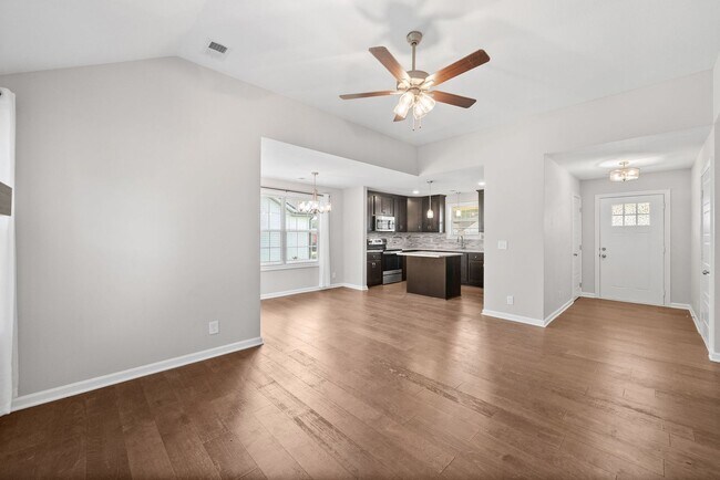 Photo - 1493 Fredrick Dr