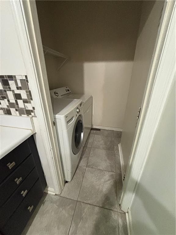 Photo - 584 Windsor St SW