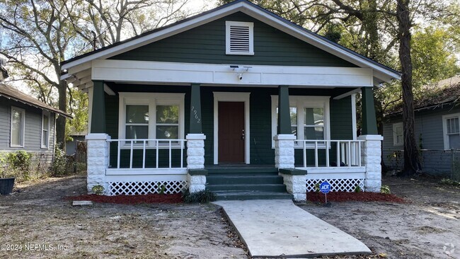 Building Photo - 2962 Spencer St Rental