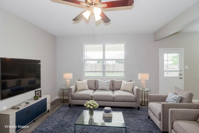 Photo - 400 Captain Grumbles Dr