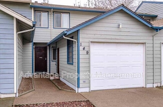 Building Photo - 149 NE Powderhorn Dr