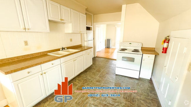 Building Photo - 386 N Main St Unit 3 Rental