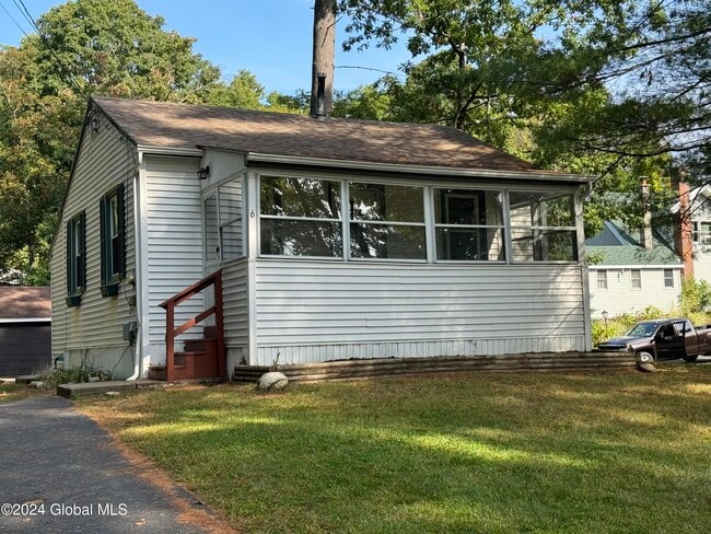 Building Photo - 6 Sullivan Dr Rental
