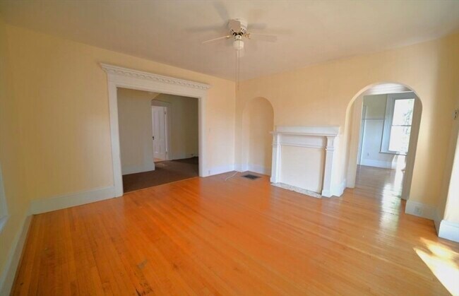 Photo - 84 Walker St Unit 1