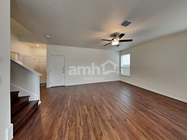 Photo - 2724 Geronimo Crk