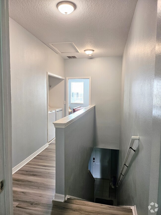 Building Photo - 10742 Savannah Wood Ct Unit 115 Rental
