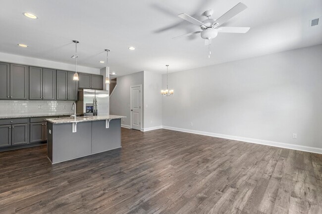 Photo - 416 Barrington Row Ave