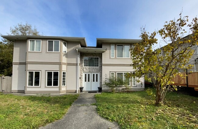 Building Photo - 12582-12224 224 St