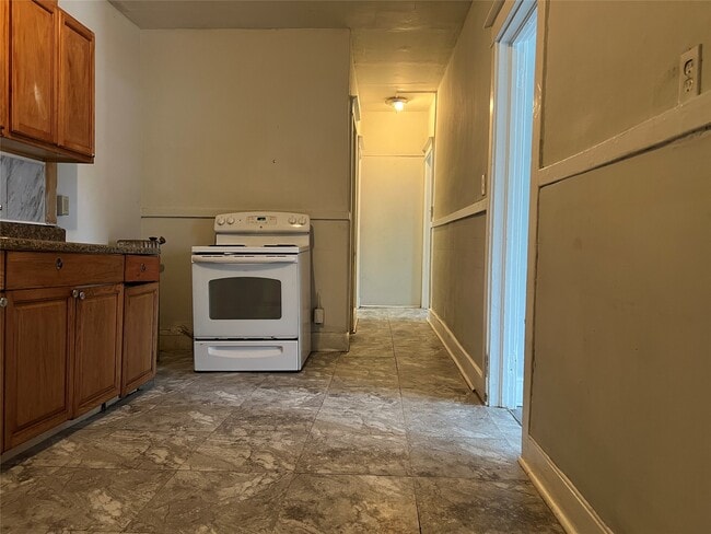 Photo - 272 Main St Unit 4R