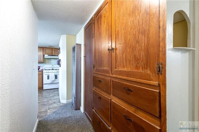 Photo - 21 Grand Ave Unidad Basement
