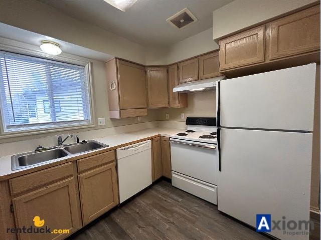 Photo - 1819 S Von Elm St Unidad B