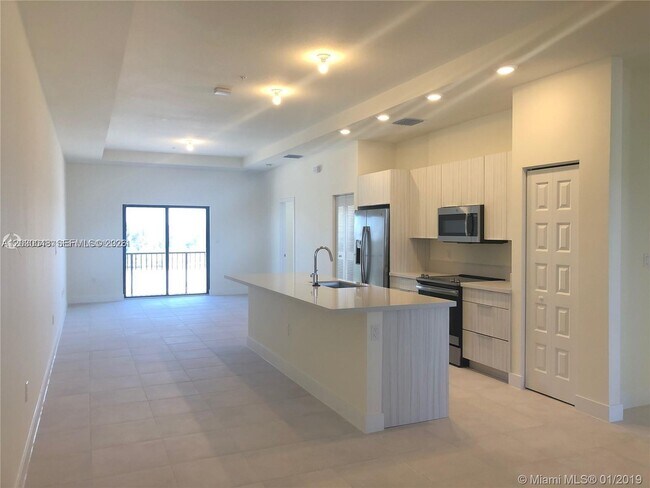 Photo - 7825 NW 104th Ave Unidad 34