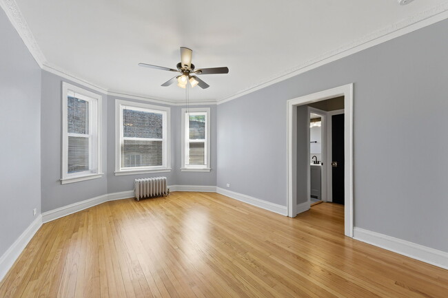 Photo - 7608 S Saginaw Ave