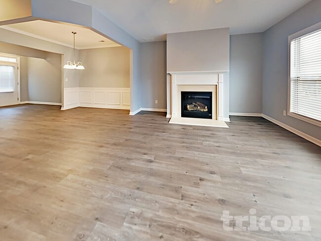 Photo - 205 Ledgewood Mill Way NE