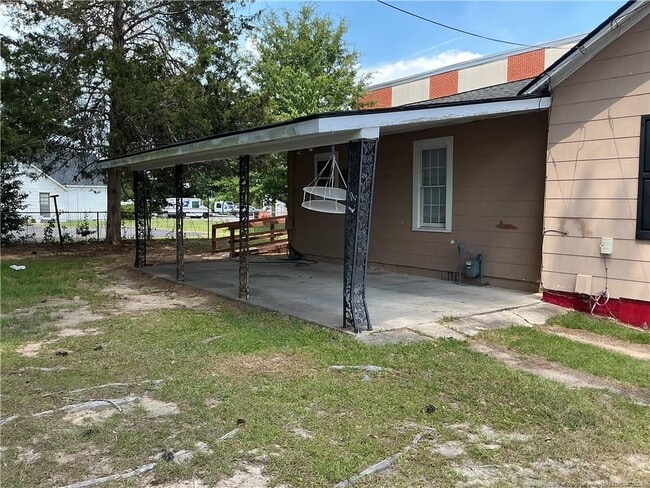 Photo - 120 W Elwood Ave