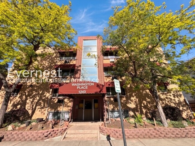 Building Photo - 1243 N Washington St
