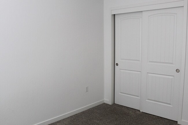 Photo - Beautiful Solar and All Electric Home for ...