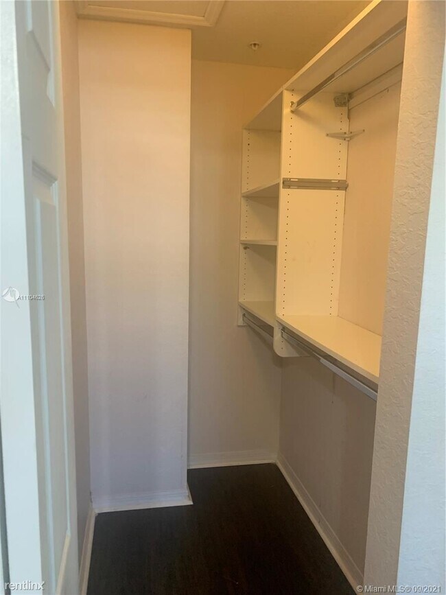 Photo - 3 br, 2.5 bath Townhome - 12430 SW 50th St...