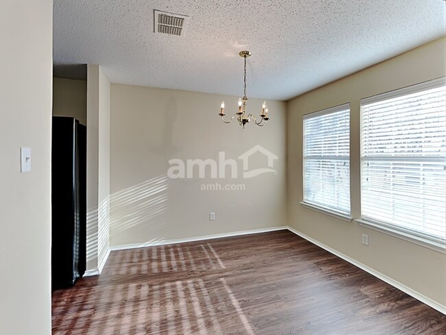 Photo - 1140 Single Tree Dr