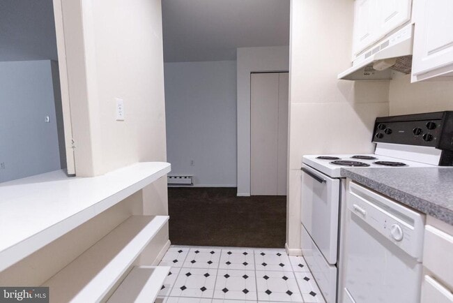 Photo - 2311 Spruce St Unit 203