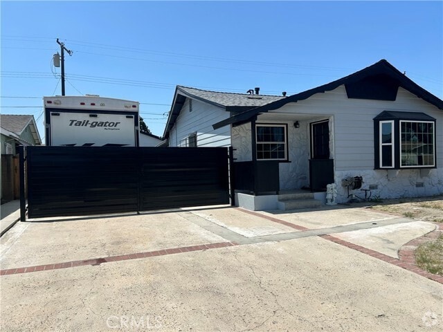 Building Photo - 1260 E Turin Ave Rental