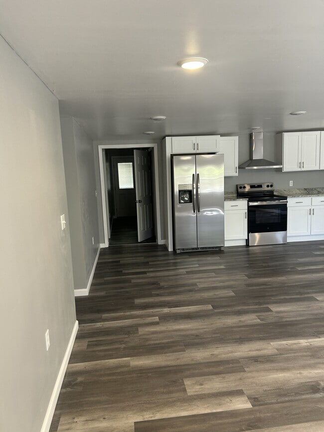 Photo - 113 Larry St