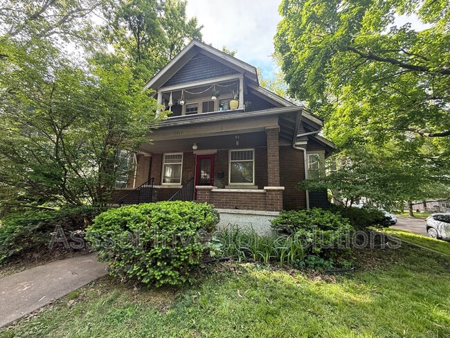 Photo - 1911 W 42nd Ave Casa