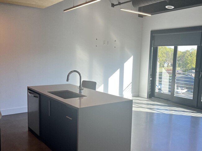 Photo - 1131 Fairview Ave Unidad 302