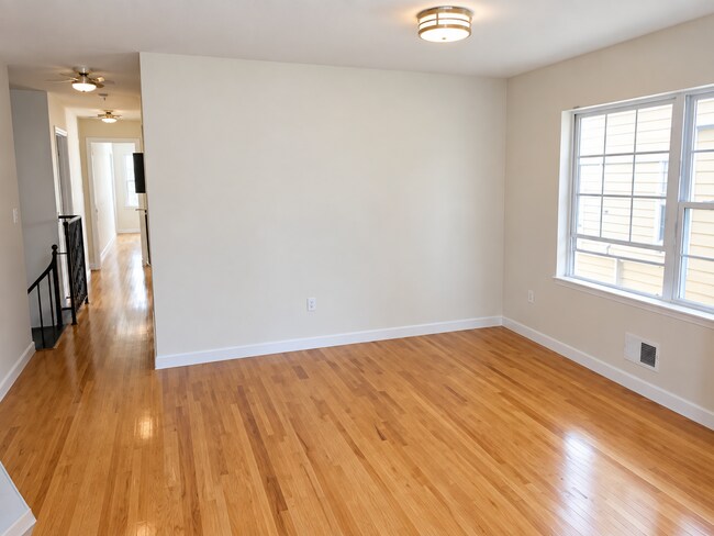 73 Farley Ave