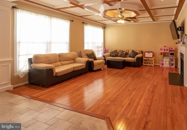 Photo - Luxury living in Lorton Valley