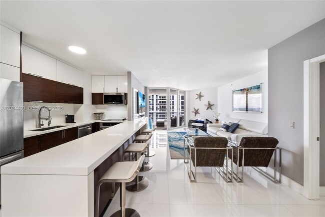 Photo - 4779 Collins Ave Unidad 2604