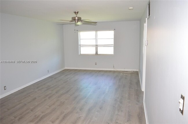 Photo - 9 NE 19th Ct Unidad 204C
