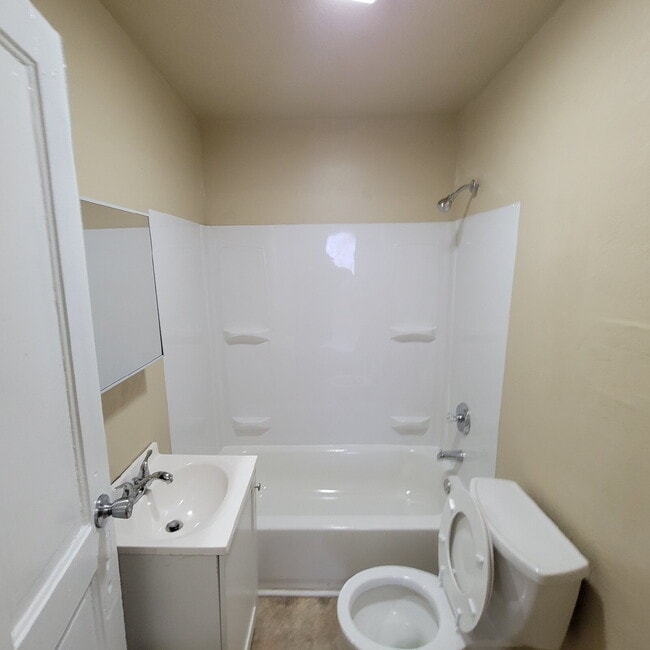 Photo - Spacious 3 bedroom