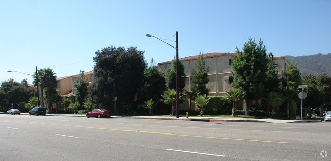 Photo - Twin Oaks Senior Apartments