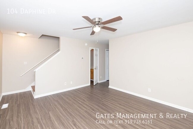 Photo - 104 Daphine Dr