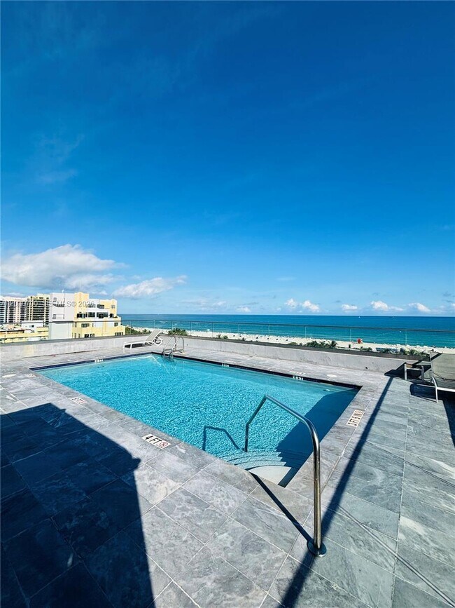 Photo - 1255 Collins Ave Unidad 608