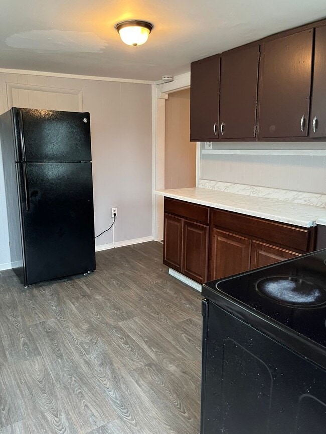 Building Photo - 410 Locust St Unit Apt 2